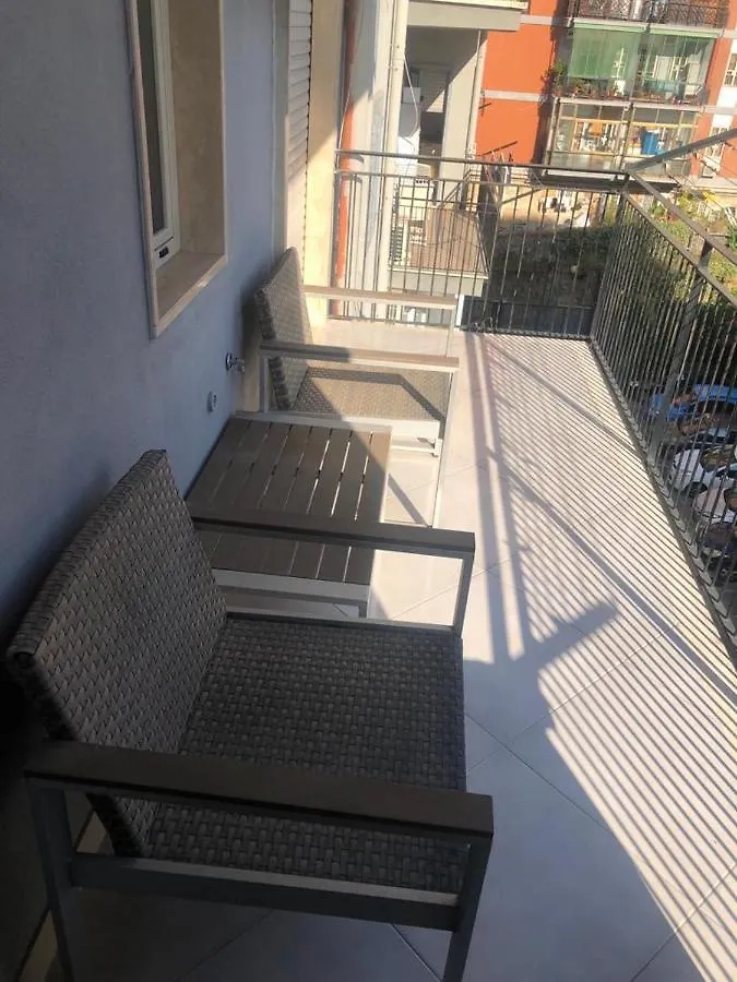 Super Elegante Napoli Centro Con Posto Auto E Wifi Veloce Apartment Italy
