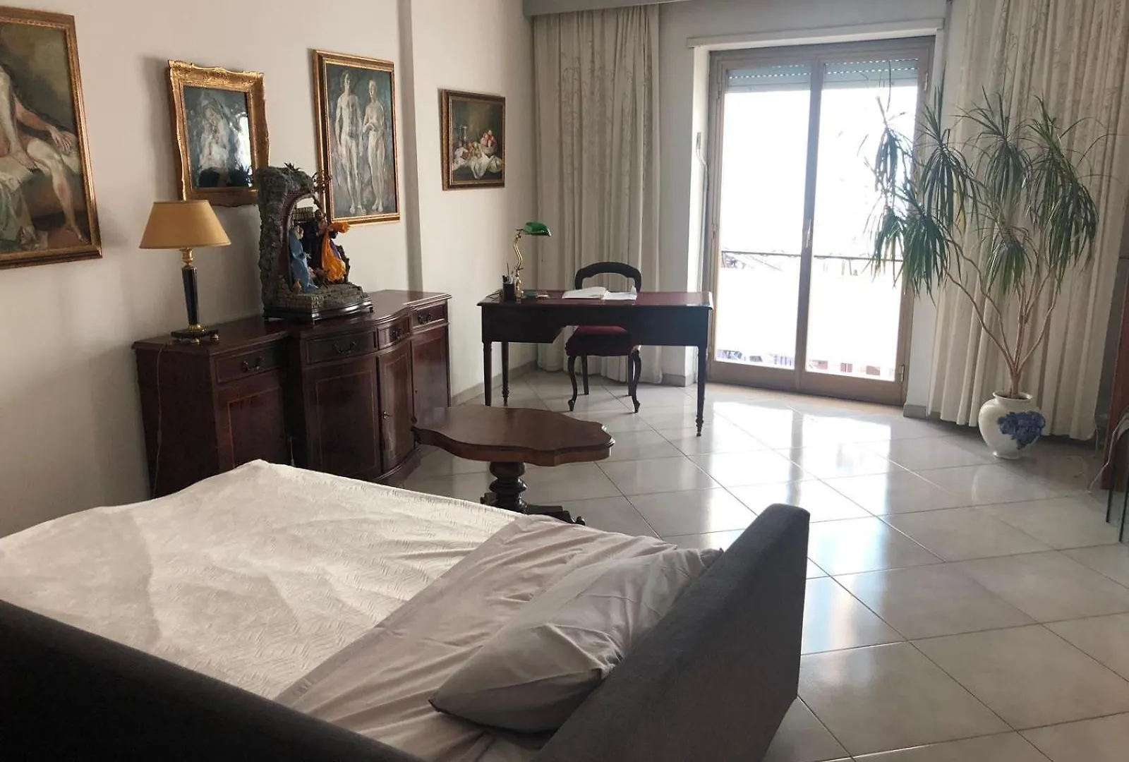 Super Elegante Napoli Centro Con Posto Auto E Wifi Veloce Apartment
